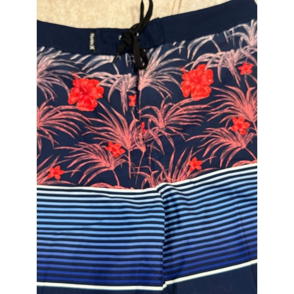 Hurley‎ Boys Floral Stripe Swim Trunks Surf Skater Coastal Size 18 Waist 29 NWT